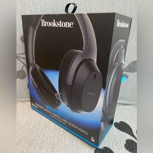 Brookstone SILENTNX Dynamic Noise Cancelling Headphones